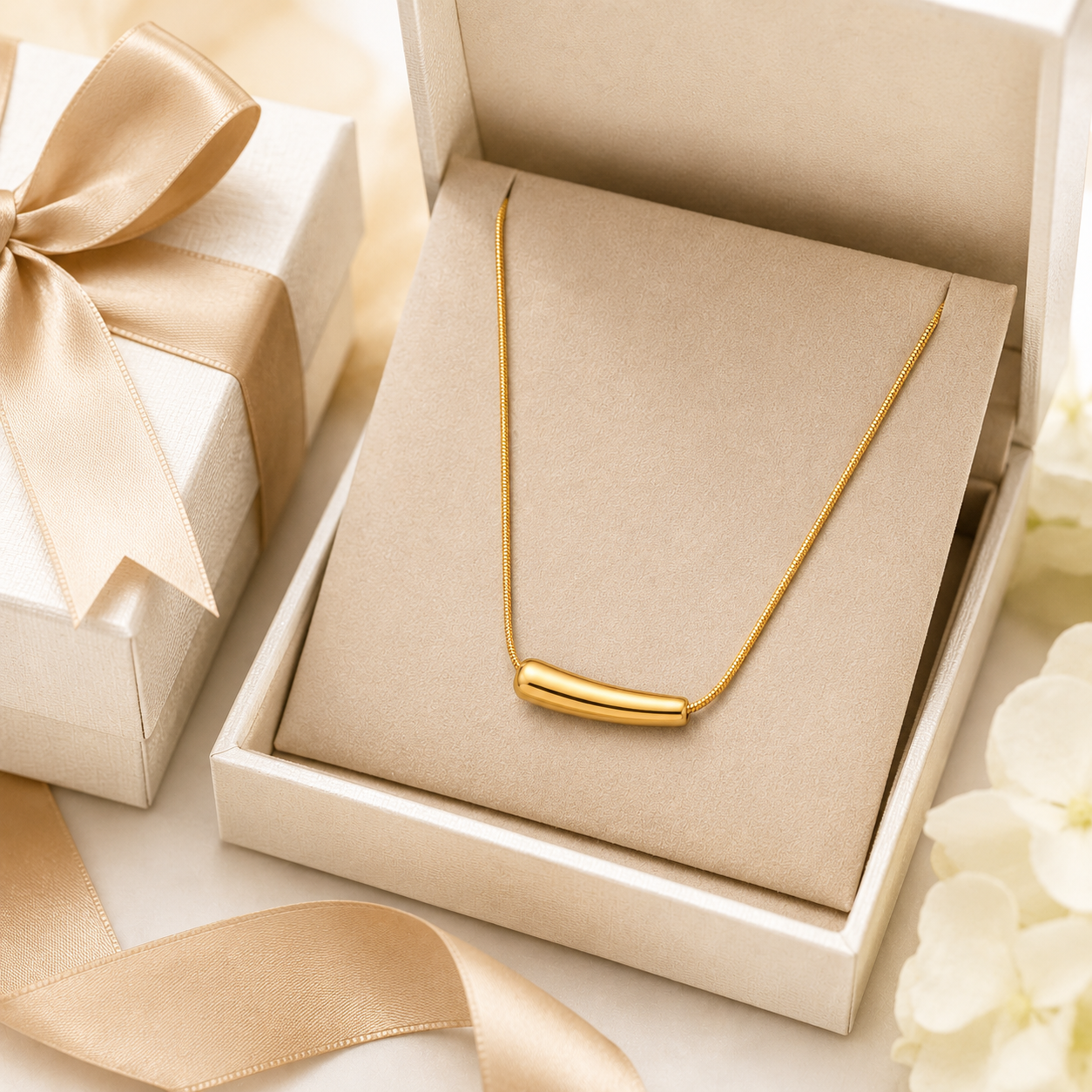 Gold Bar Pendant Necklace – Minimalist Everyday Jewelry for Women